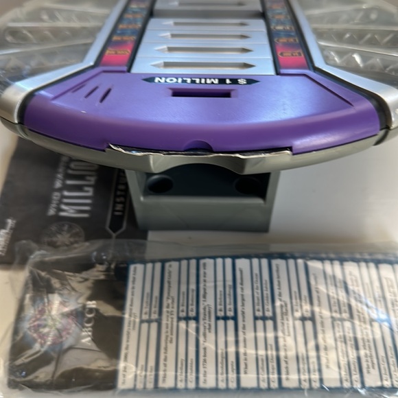 New Who Wants To Be A Millionaire Game.
New Out of Box. - Picture 7 of 7